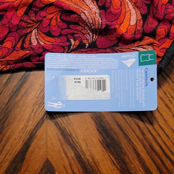 Camisole - Picture 3 of 6